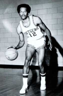 New inductees enter N.Y.C. hoop hall