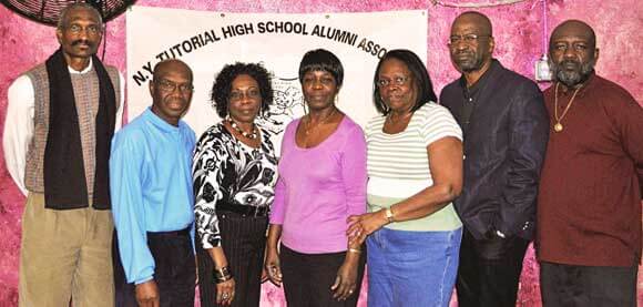 Tutorial Alumni invests in school soccer|Tutorial Alumni invests in school soccer