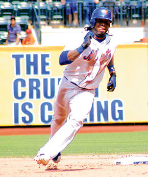 Reyes is back, Mets gets going