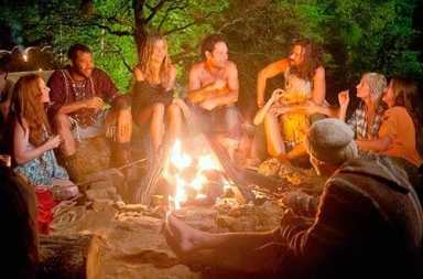 Conventional couple tries hippie commune