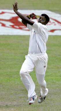 Windies bowlers must halt Aussie batsmen
