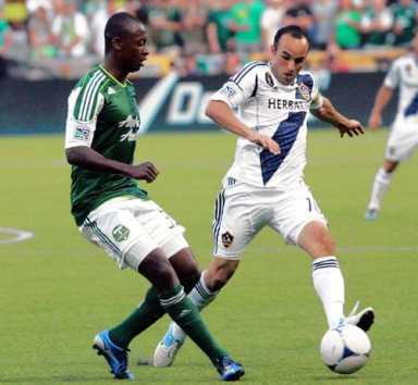 MLS West Coast derby a hit|MLS West Coast derby a hit