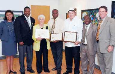 Networking in the ‘Hub’ draws business owners, professionals