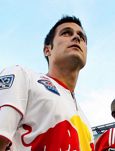 Red Bulls hire Petke
