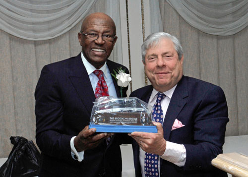 Well-wishers celebrate Towns’ retirement|Well-wishers celebrate Towns’ retirement