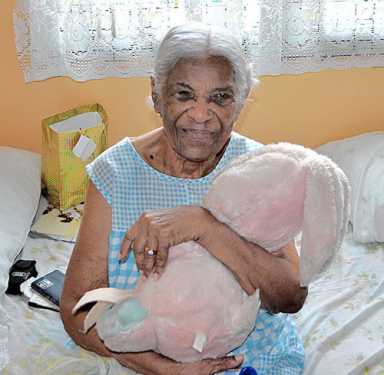 Aunt Vie celebrates 100 yrs with church service