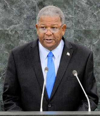 Antigua starts program to sell citizenship