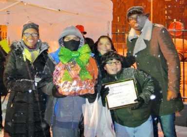 Tree lighting on Lenox Road|Tree lighting on Lenox Road