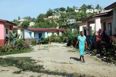 Volunteers dig well for new housing in Haiti|Volunteers dig well for new housing in Haiti