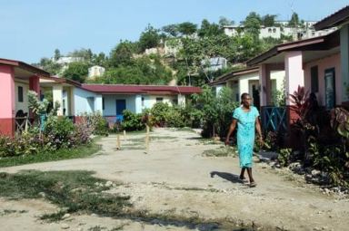 Volunteers dig well for new housing in Haiti|Volunteers dig well for new housing in Haiti