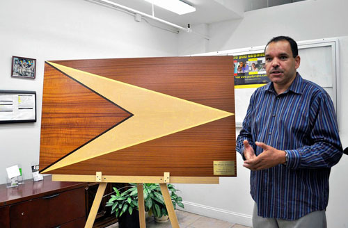 Artist donates replica of flag to Guyana consulate