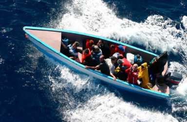 Migrant flow into US from Caribbean spikes