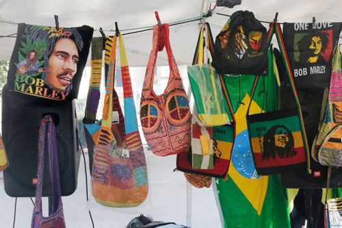 Marley heirs win licensing suit