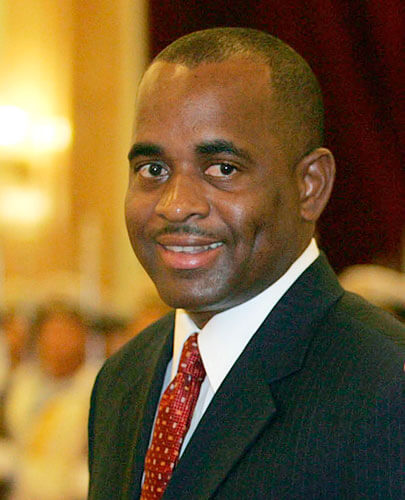 Dominica adopts Caribbean Court of Justice