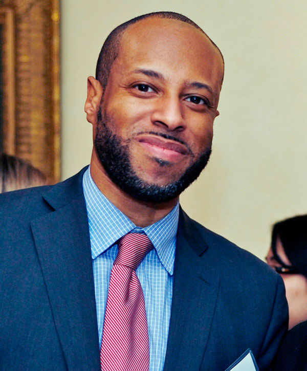 Cuomo eulogizes aide who died after shooting on parade day