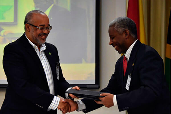 OECS partners with CTU to promote ICT-development in Eastern Caribbean