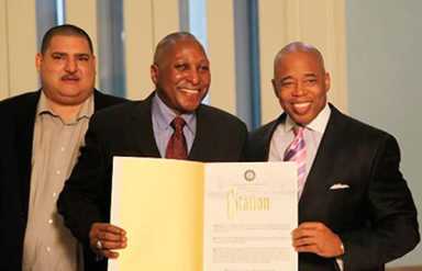 MTA station agent ‘Hero of the month’