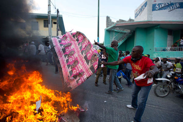 International community appeals for dialogue, calm in Haiti