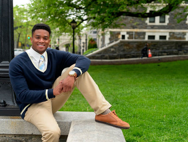 Macaulay graduate receives Rangel Fellowship