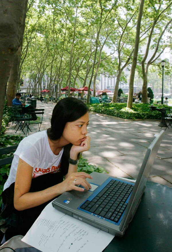 NYC Parks, AT&T expand free public Wi-Fi and solar mobile charging
