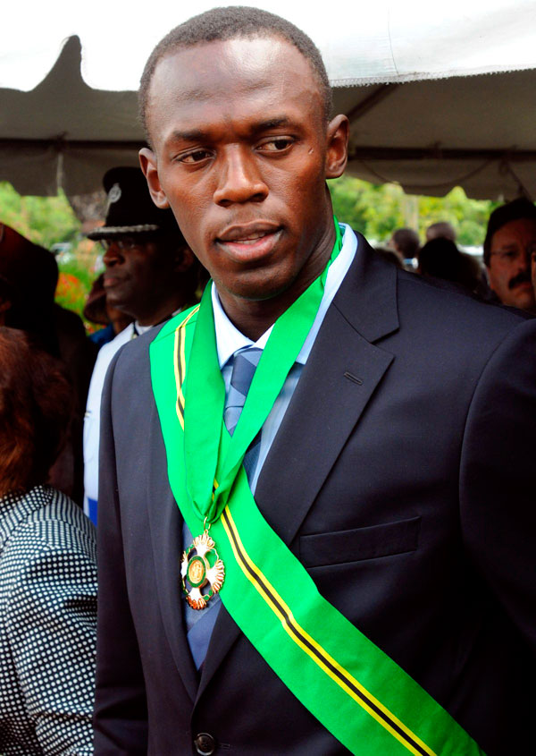 Bolt statute to be erected
