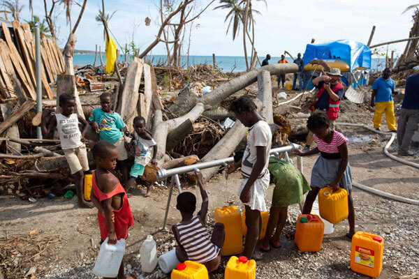 Weeks after hurricane, Haitians struggle for clean water|Weeks after hurricane, Haitians struggle for clean water