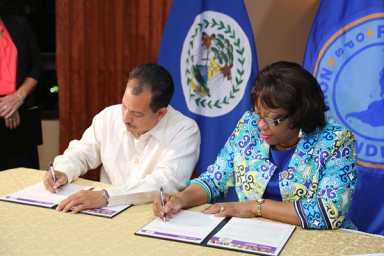 PAHO, Belize sign new universal health strategy
