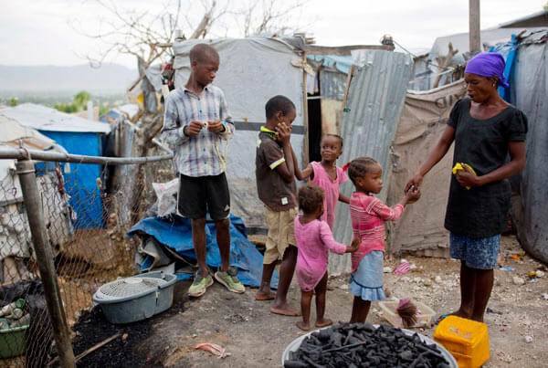 On earthquake anniversary, Haitians trying to rebuild