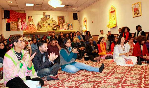 Guyanese mother celebrated at vigil in Mandir|Guyanese mother celebrated at vigil in Mandir