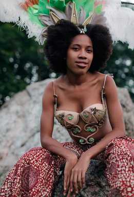 Neo-soul songstress to perform at birthday bash