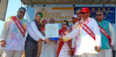 Mayor de Blasio proclaims April 14, Phagwah Day|Mayor de Blasio proclaims April 14, Phagwah Day|Mayor de Blasio proclaims April 14, Phagwah Day