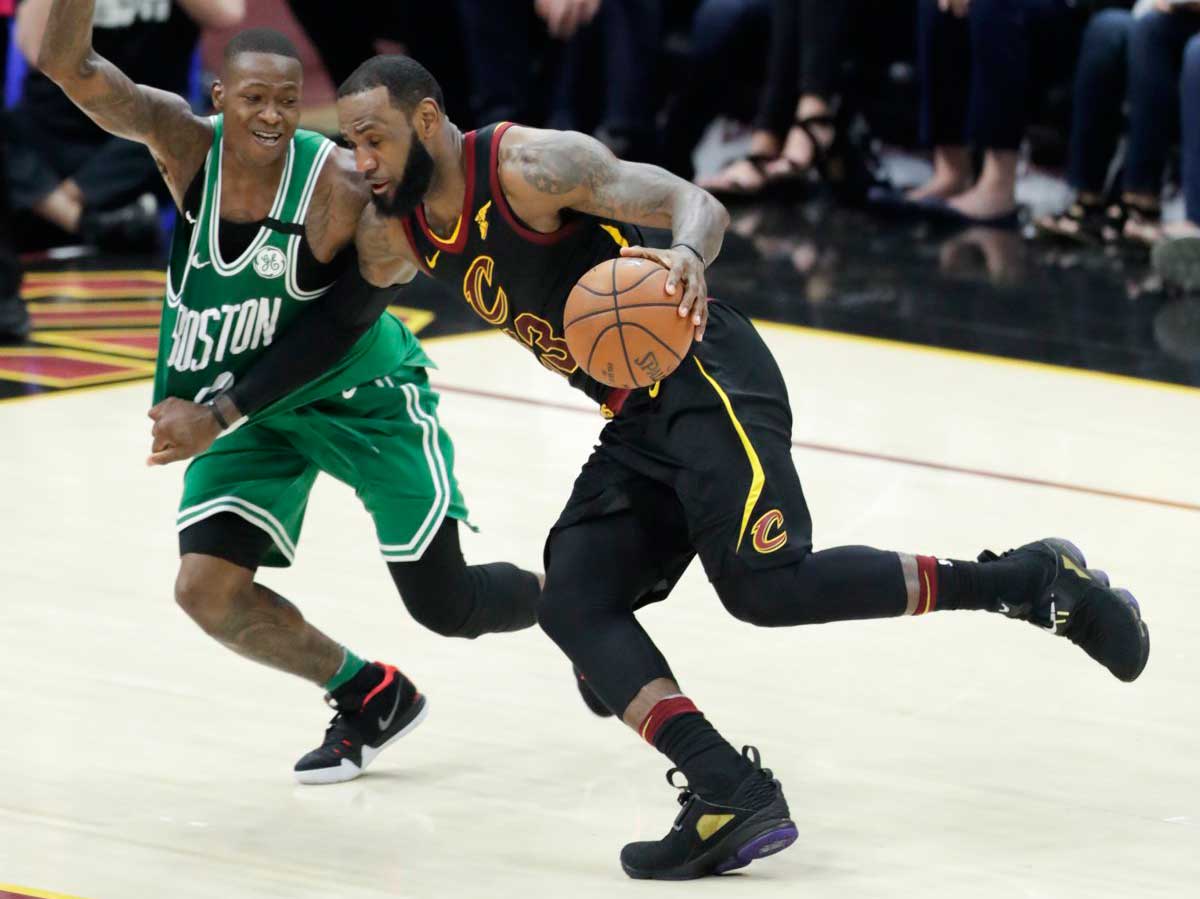 LeBron’s 44 helps Cavs tie Celtics
