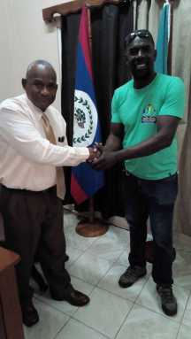 Relays pioneer urges Belize students: ‘Dream.’