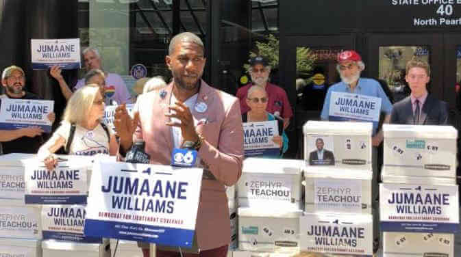 Williams submits nearly 70,000 ballot petition signatures