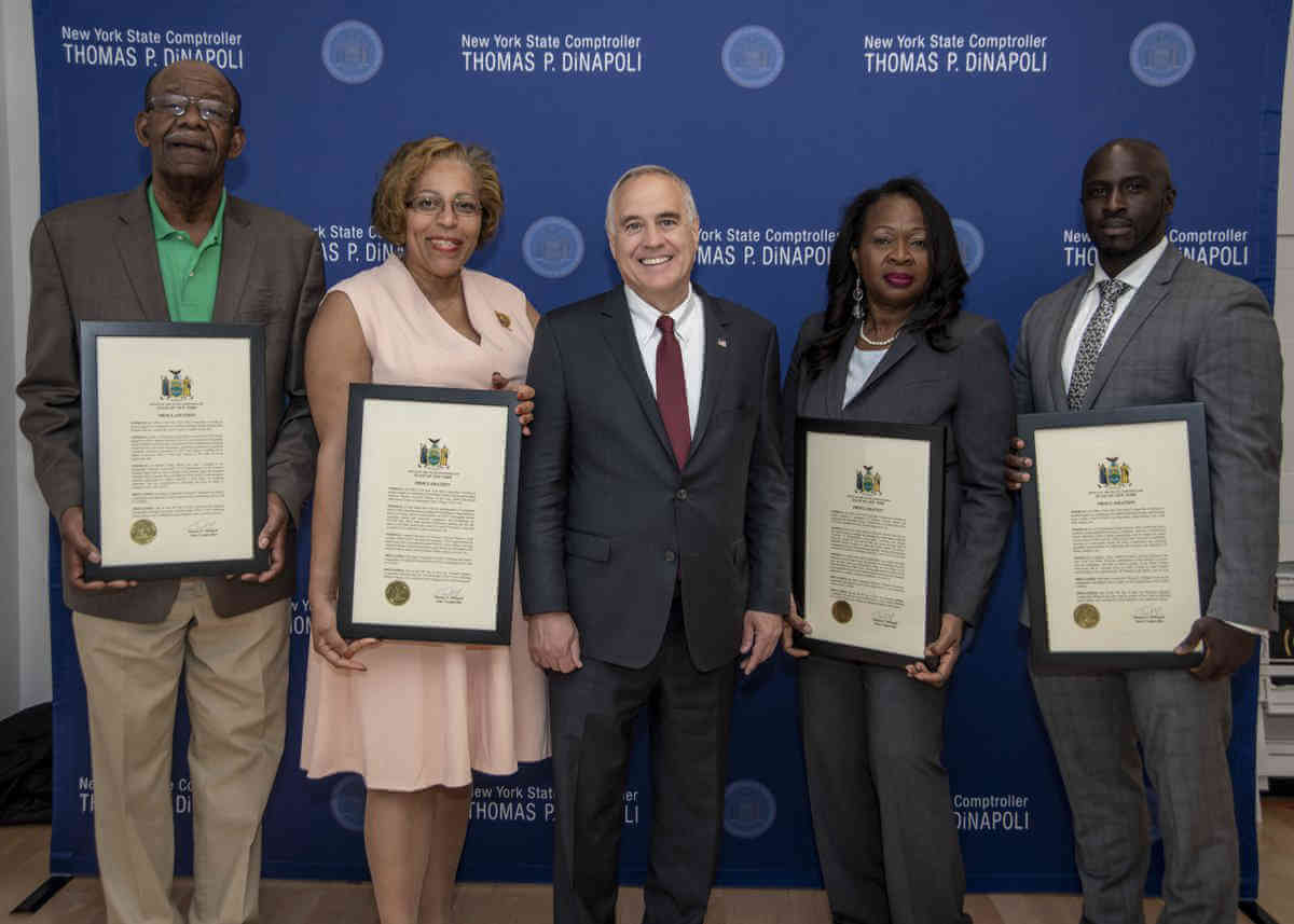 Comptroller honors Carib community leaders
