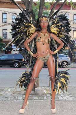 Dingolay Mas pays tribute to Shadow