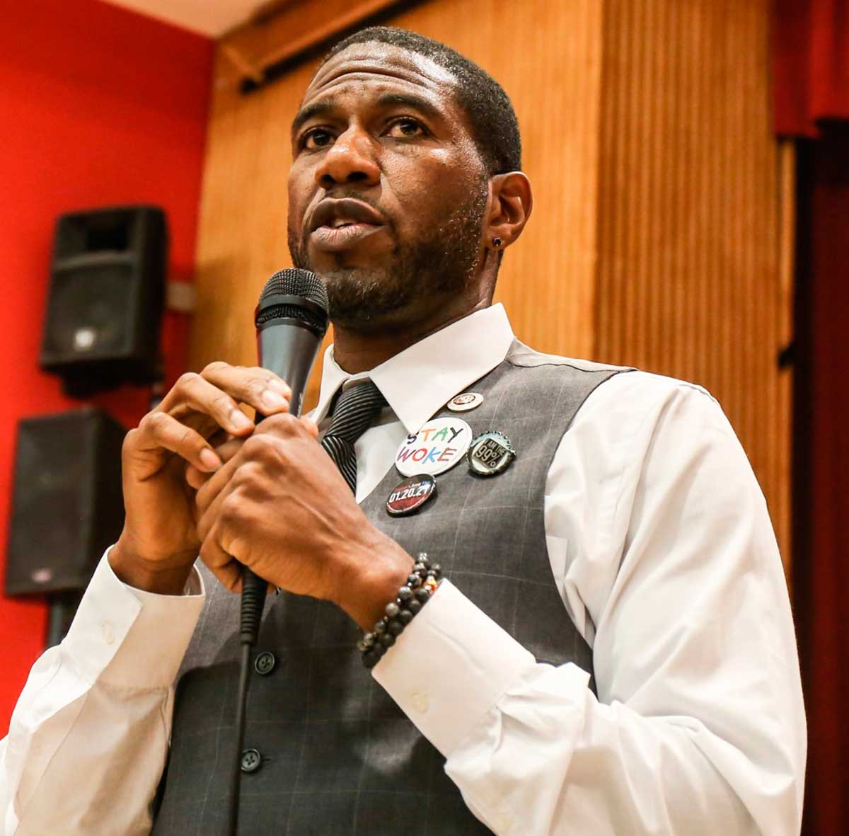 Williams applauds mayor’s bid to reduce unnecessary arrest for marijuana