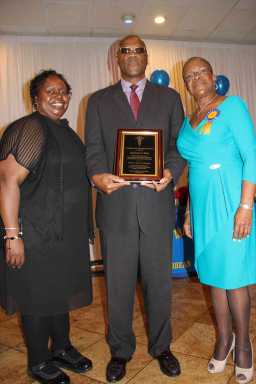 BMW CANA honors two with Community Service Award|BMW CANA honors two with Community Service Award|BMW CANA honors two with Community Service Award