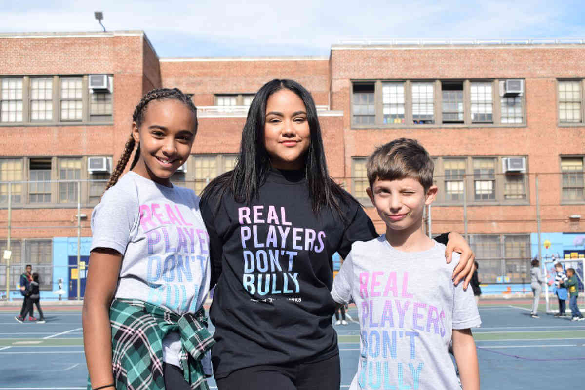Dominican songstress meets Brooklyn students for anti-bullying campaign|Dominican songstress meets Brooklyn students for anti-bullying campaign|Dominican songstress meets Brooklyn students for anti-bullying campaign|Dominican songstress meets Brooklyn students for anti-bullying campaign|Dominican songstress meets Brooklyn students for anti-bullying campaign