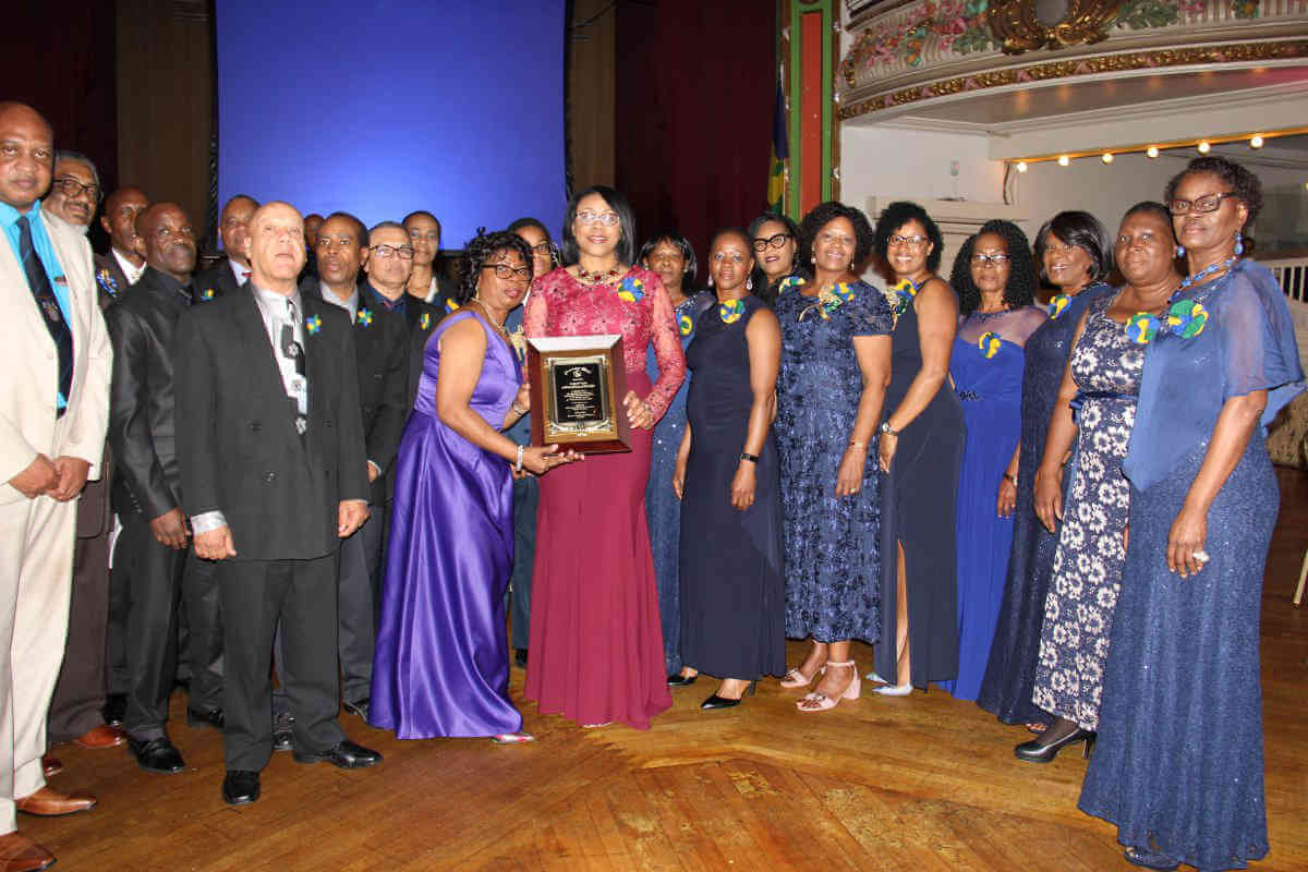 Vincy Council honors two on independence anniversary|Vincy Council honors two on independence anniversary