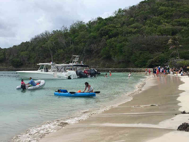 Mayreau could be split in two thanks to erosion