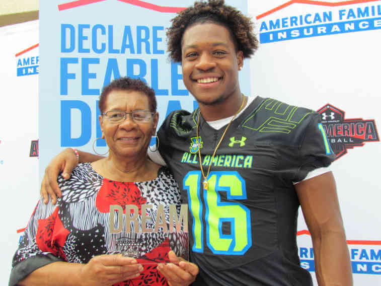 Vincentian-American football star named in honor roll