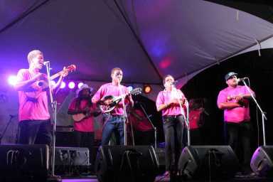 It’s parang at Christmas time