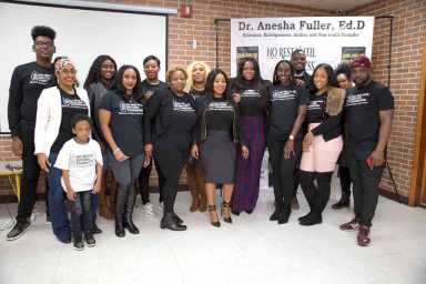 Parents take part in free community workshop|Parents take part in free community workshop