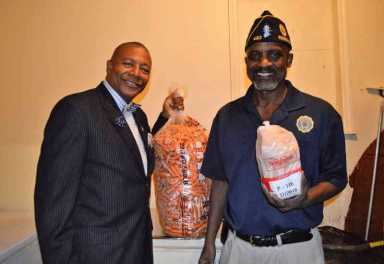 Queens politician launches drive to help federal workers|Queens politician launches drive to help federal workers