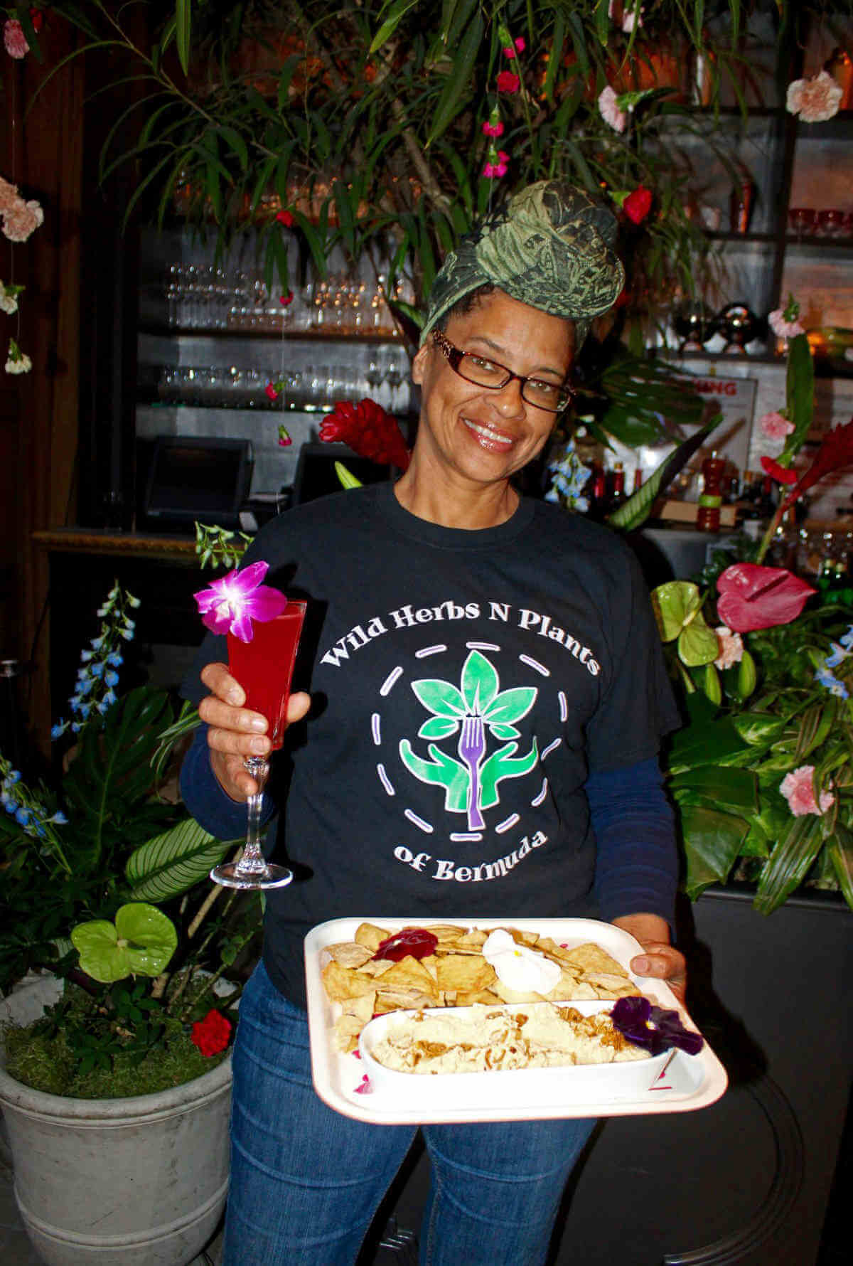 ‘Wild herbal edible plants’ tour in Bermuda