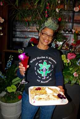‘Wild herbal edible plants’ tour in Bermuda