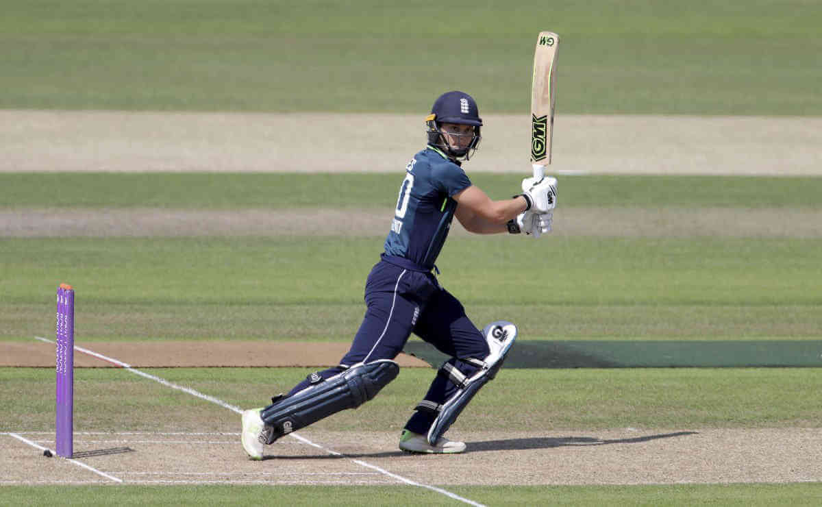 England clinches ODI series against Windies