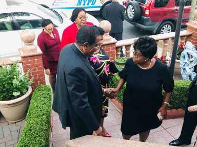 Dominica prez meets prominent Brooklynites