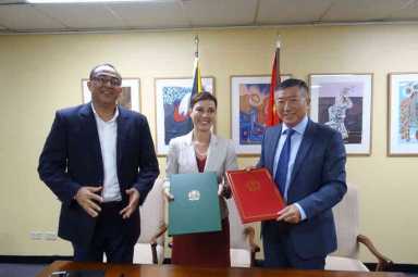 Jamaica bans travel to & from China